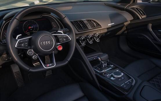 Audi R8 spyder rental in Dubai - CarHire24